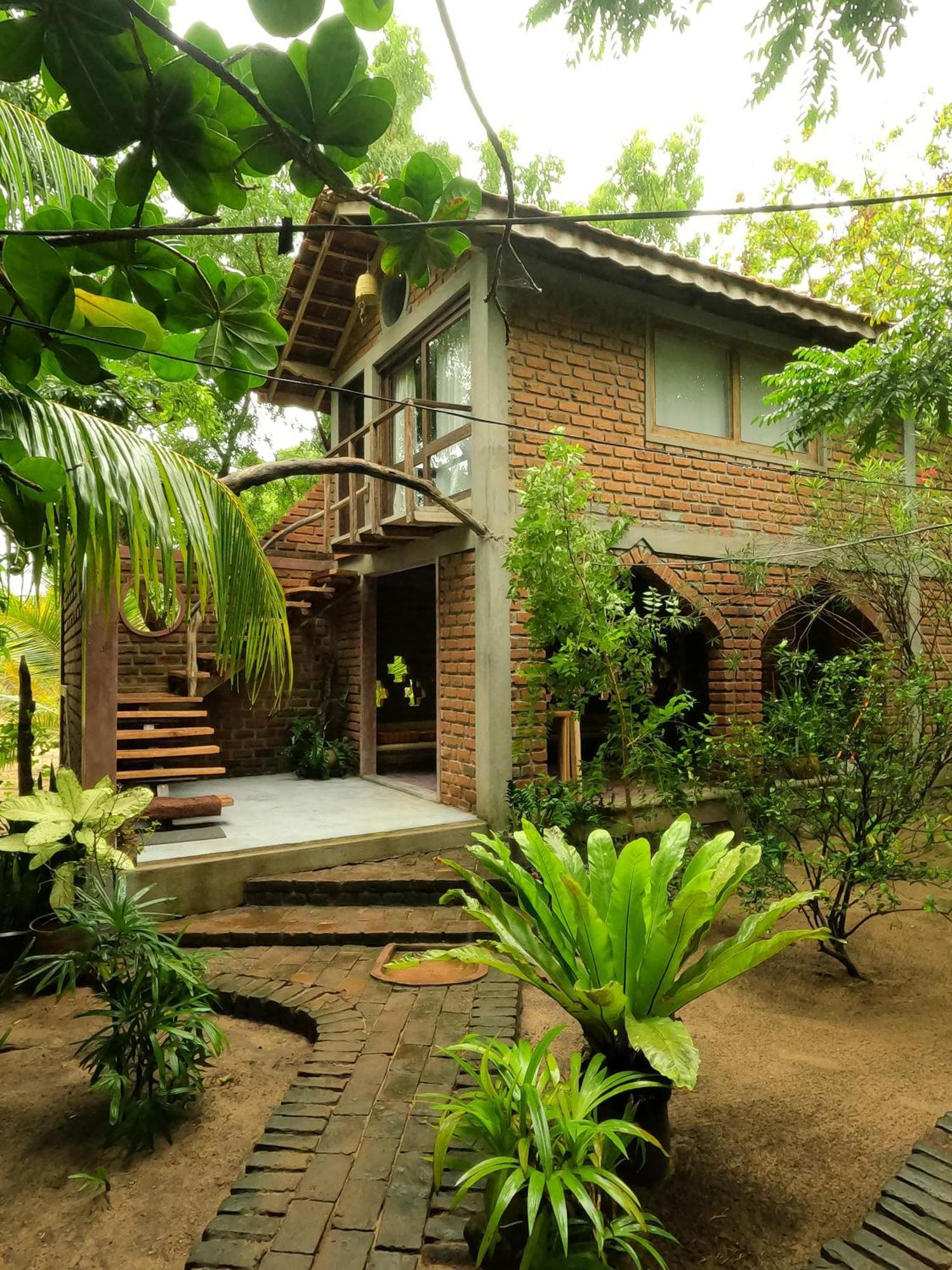 Monsoon Eco Resort - Whisky Point Arugambay Pottuvil Oda fotoğraf